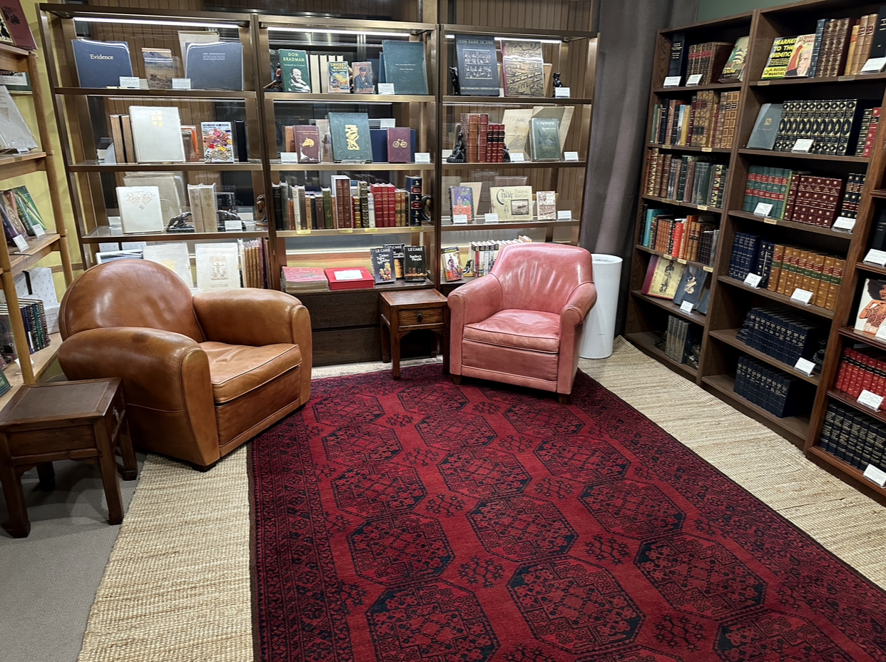 Private Seminar for 6 – 8 People on Collecting Rare Books with fine wines