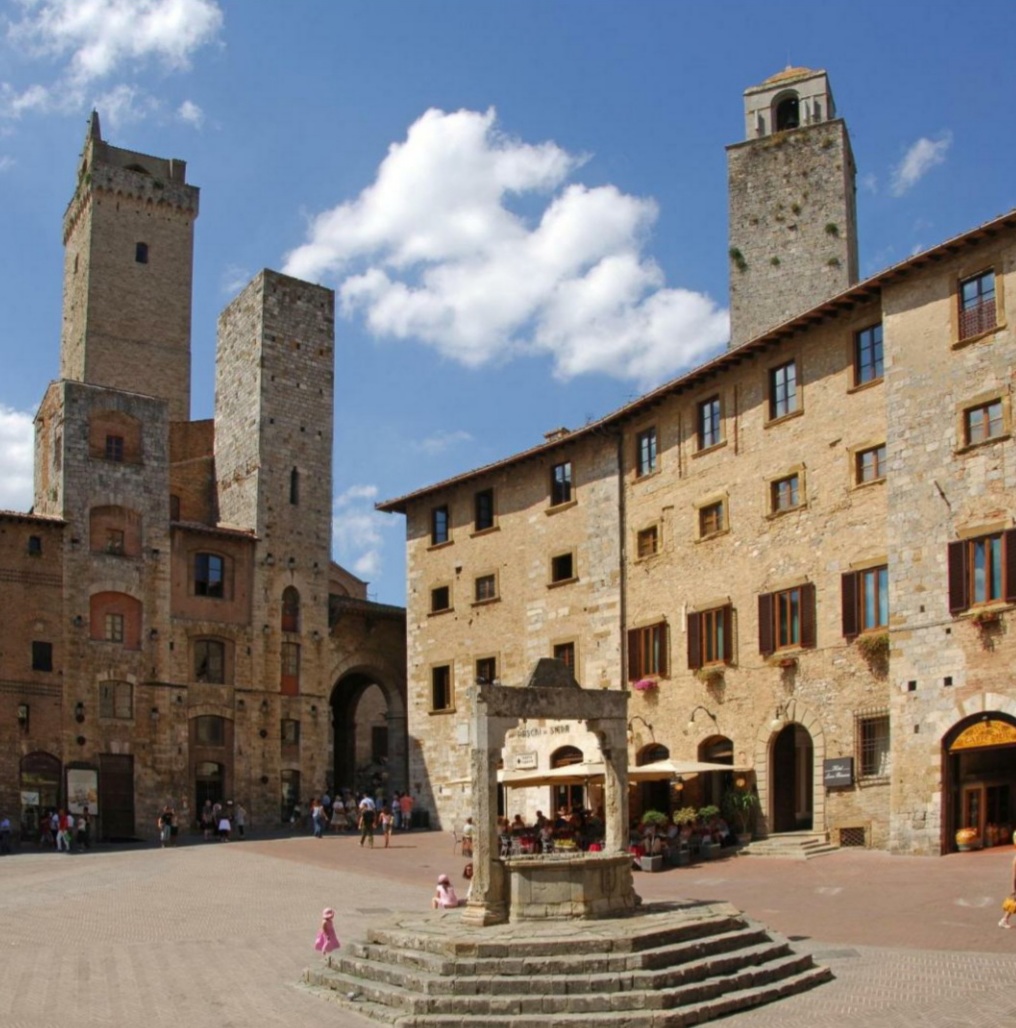 One-Week Luxury Chianti Vineyard and San Gimignano Tuscany Holiday for 2